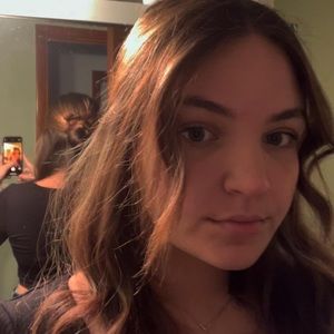 Meet your Posher, Abbey